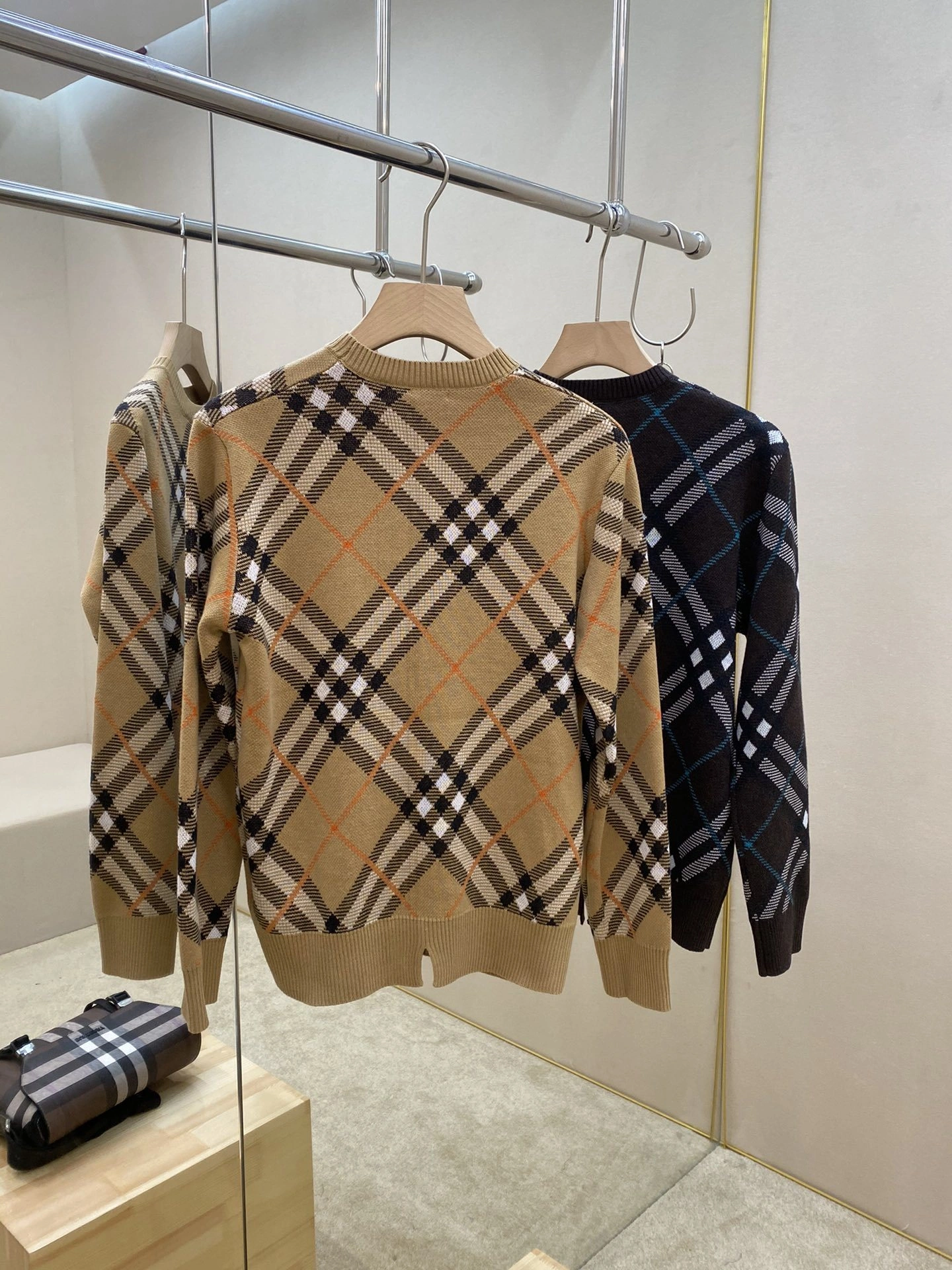 wg.luxury- 2ur25rry wool 2colour item:D-F409J1002-2